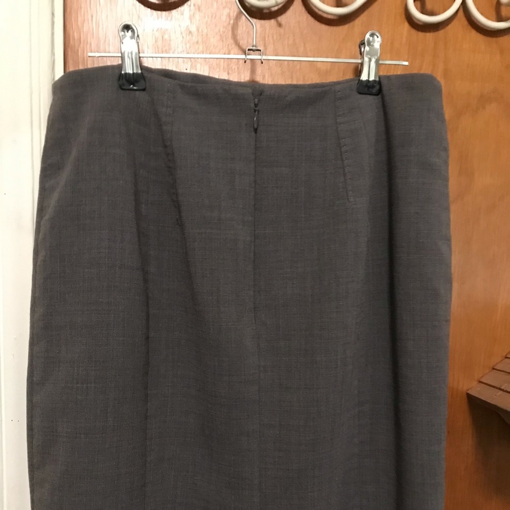 Cute gray skirt